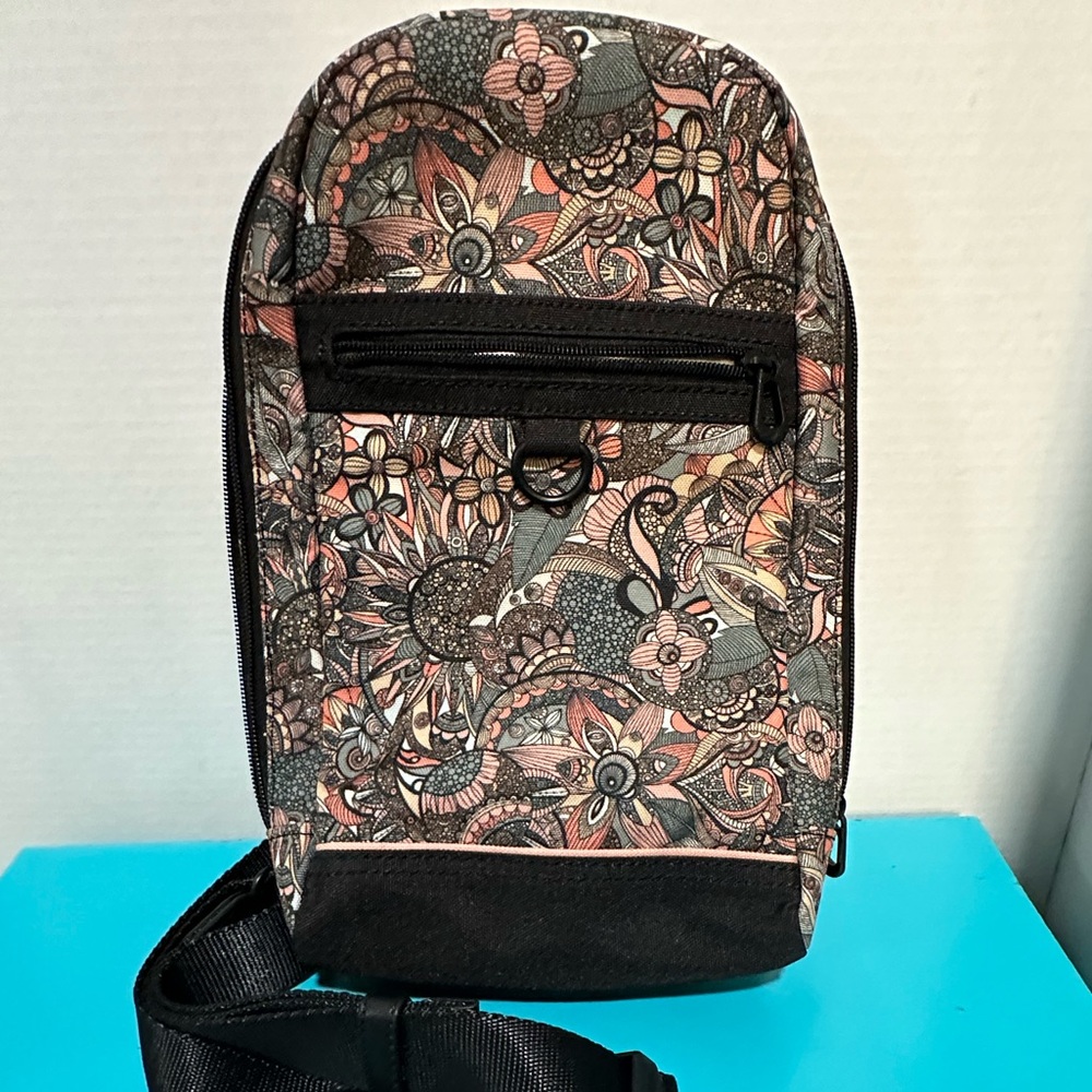 Sakroots sling pack